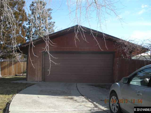 16085 Rhyolite Circle Reno, NV 89521 - Photo 3 of 9