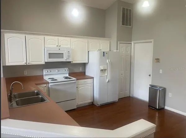 $2,200 | 14509 Lycastle Circle, Orlando, FL 32826