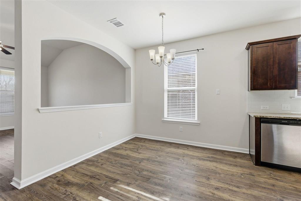 284 Pipers Lane Sulphur, LA 70665 - Photo 3 of 30