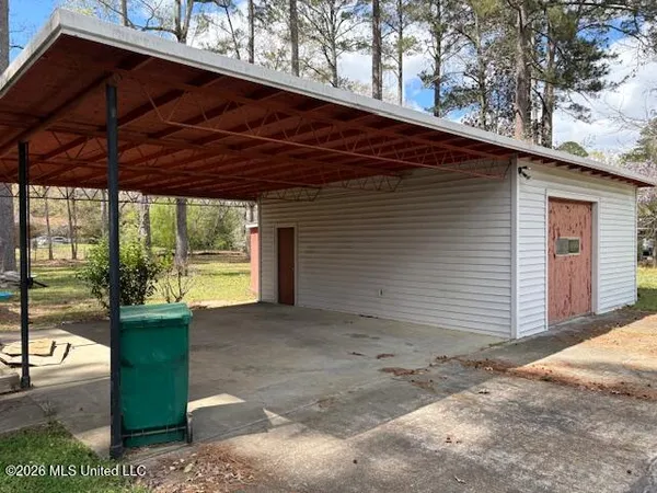$97,600 | 862 East 4th Avenue, Morton, MS 39117