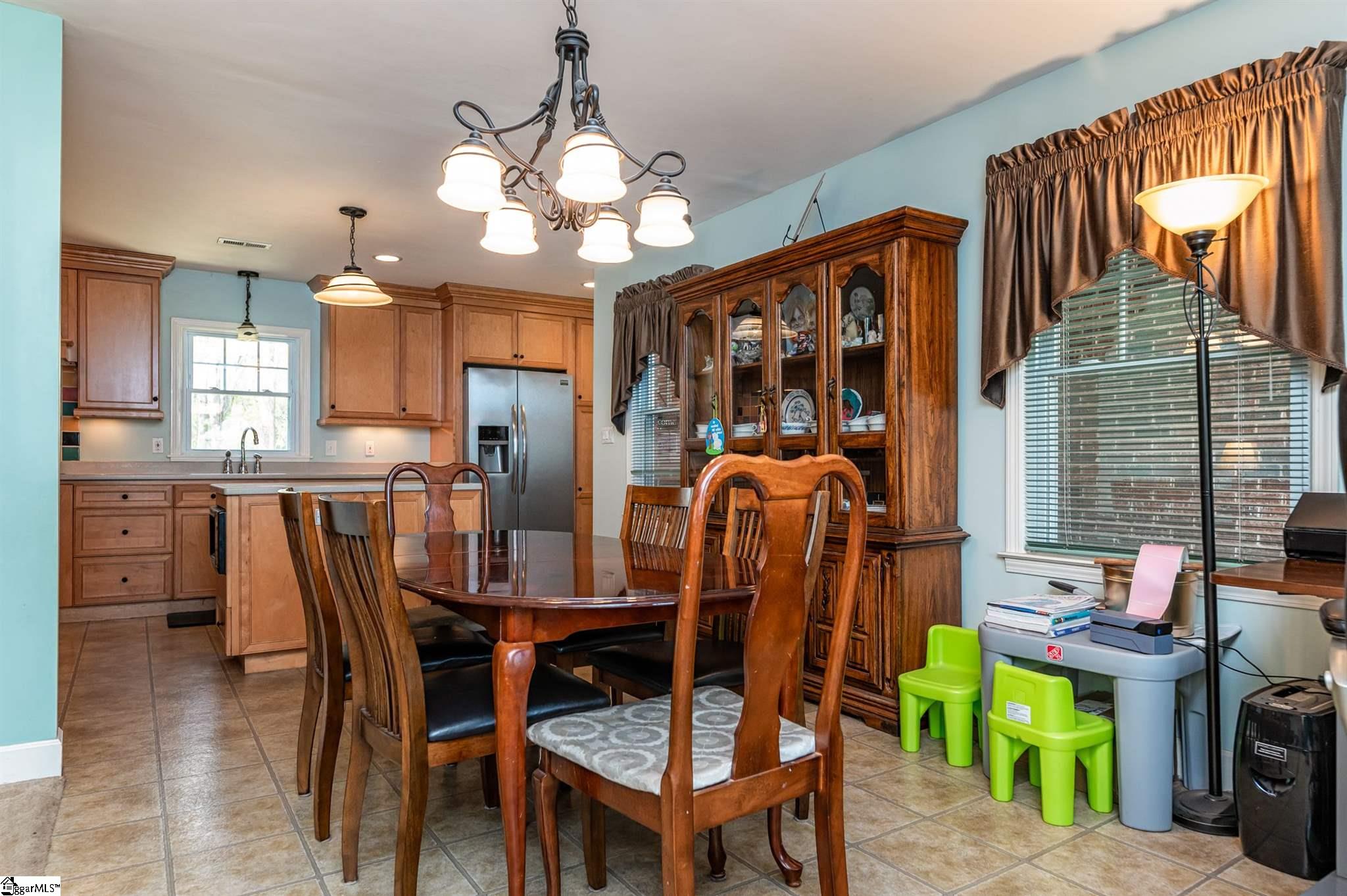121 Ashmore Road Greer, SC 29650 - Photo 5 of 36 Gallery Image 5