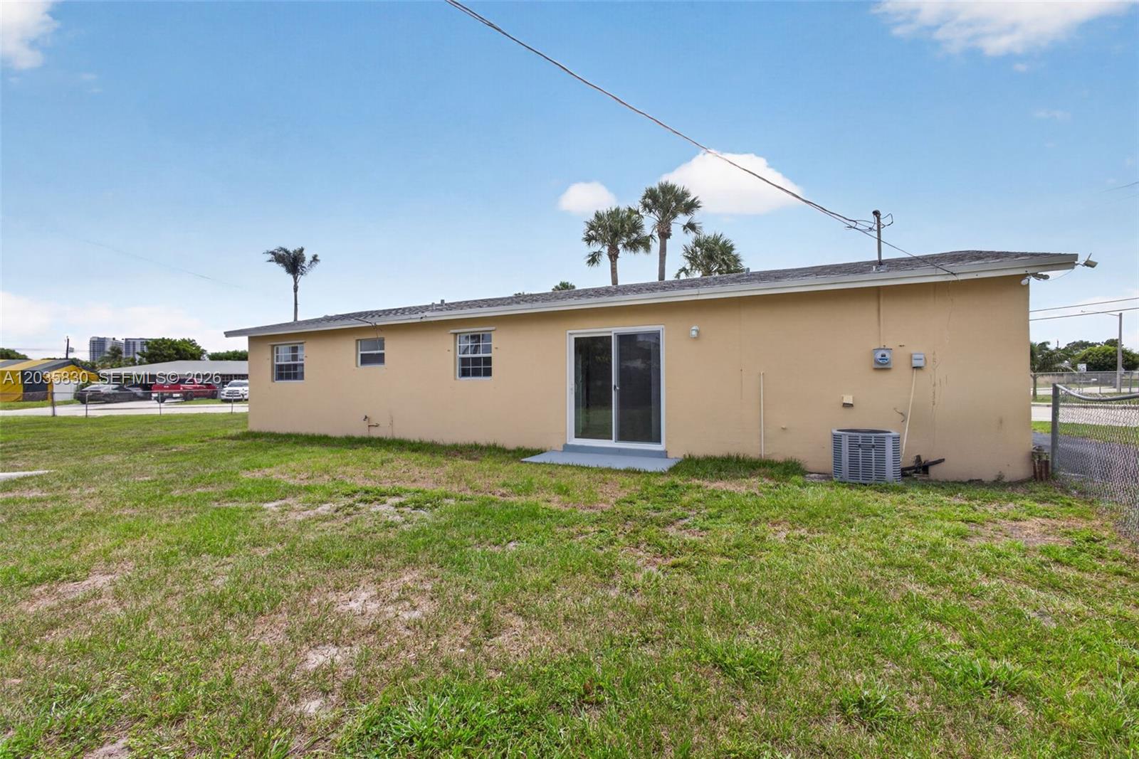 560 West 34th Street Riviera Beach, FL 33404 - Photo 29 of 54