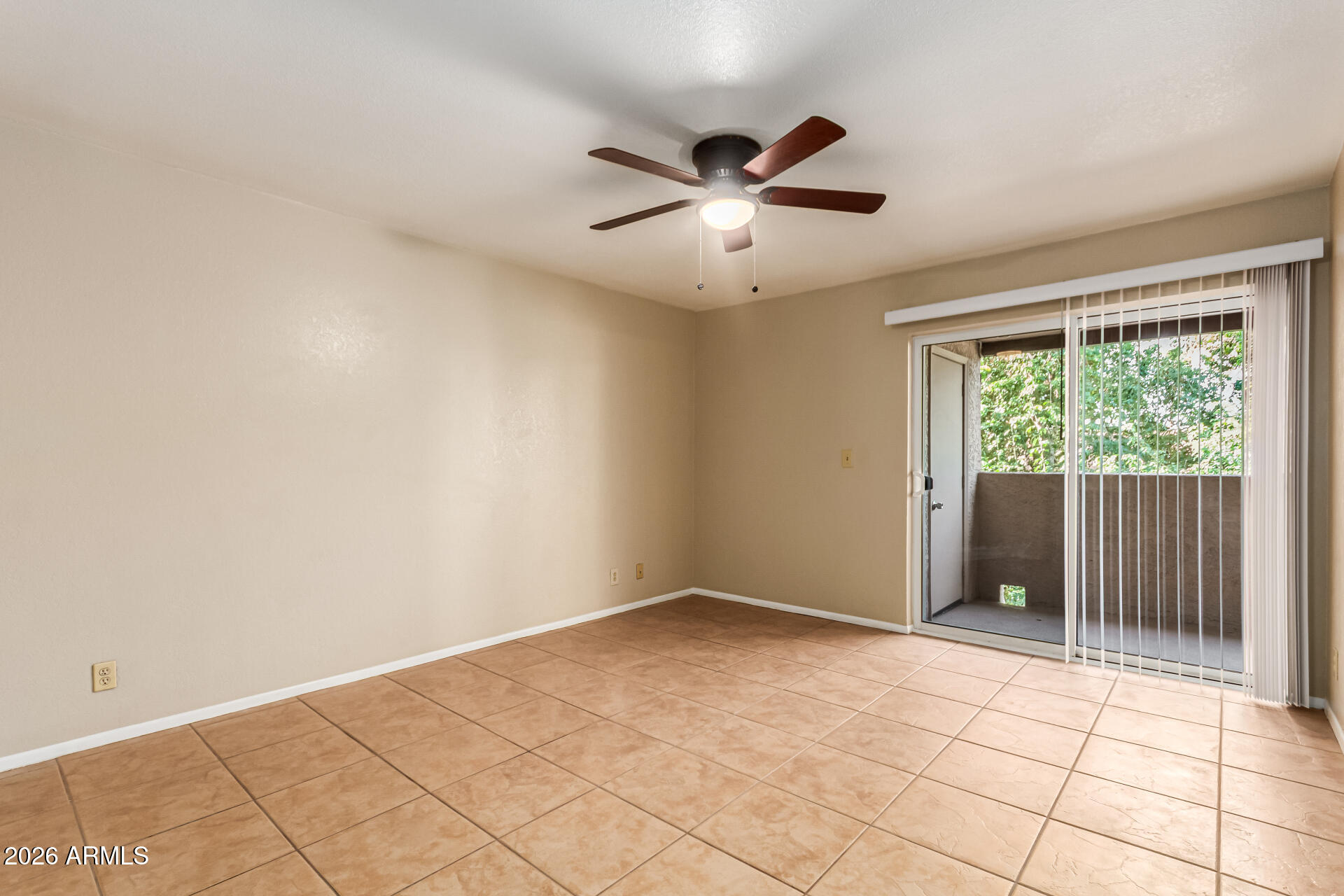 540 North May, Unit 3102 Mesa, AZ 85201 - Photo 16 of 45 a view of an empty room and window