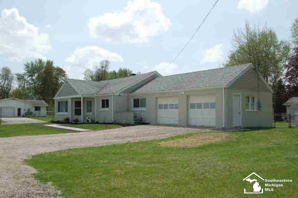 7511 Monroe Road Lambertville, MI 48144 - Photo 3 of 15 FRONT VIEW