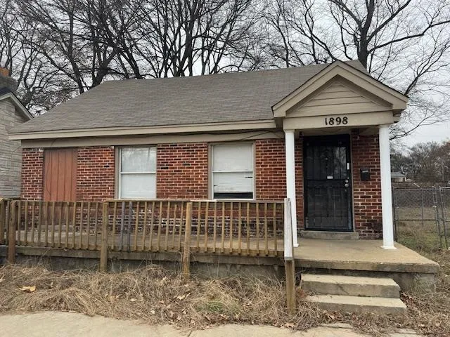 $110,000 | 1898 East McLemore Avenue, Memphis, TN 38114