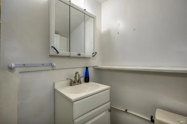 $1,000,000 | 80 Serres Drive, Sonoma, CA 95476