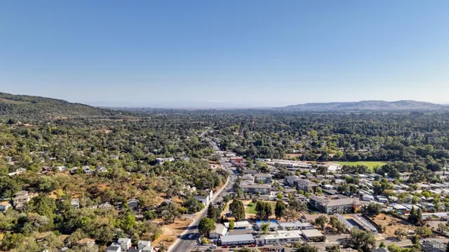 $1,000,000 | 80 Serres Drive, Sonoma, CA 95476