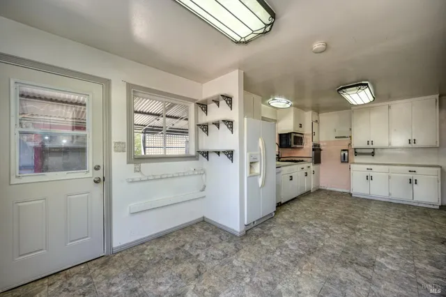 $1,000,000 | 80 Serres Drive, Sonoma, CA 95476