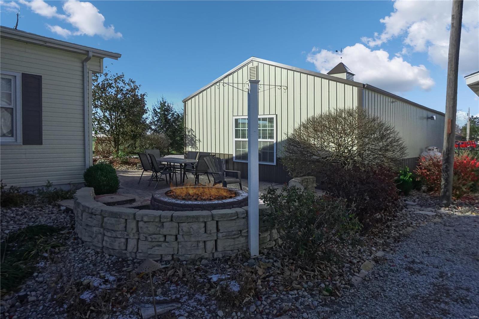 18211 St Rose Road St. Rose, IL 62230 - Photo 9 of 37