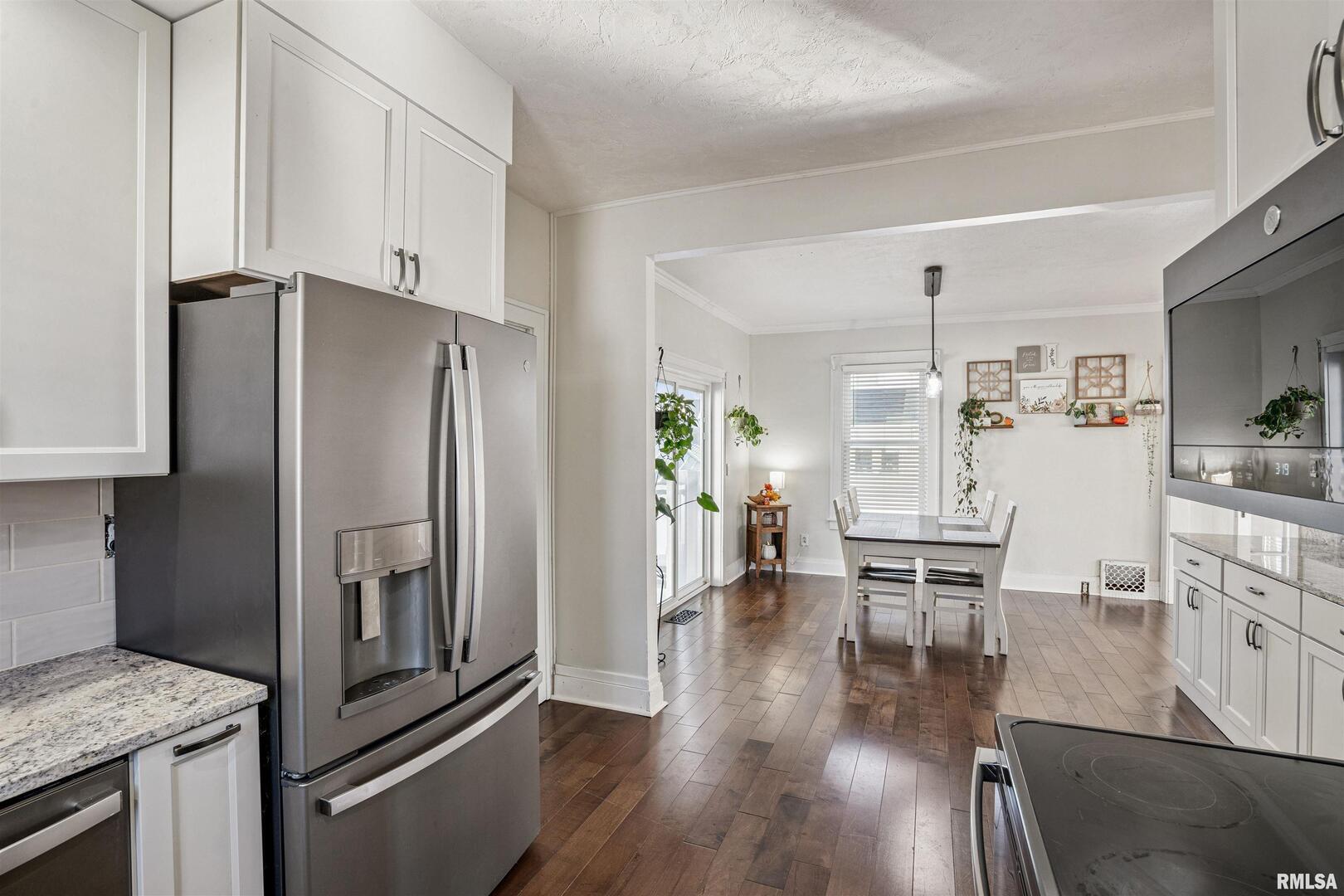 404 South College Avenue Aledo, IL 61231 - Photo 13 of 33