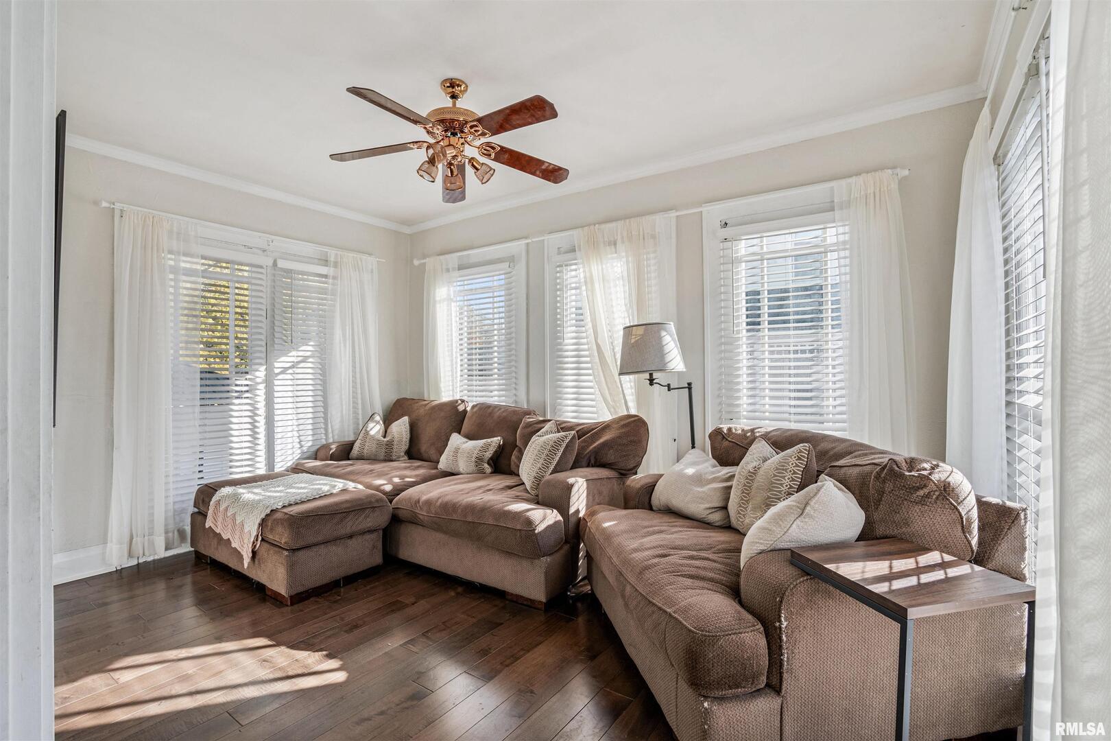404 South College Avenue Aledo, IL 61231 - Photo 5 of 33