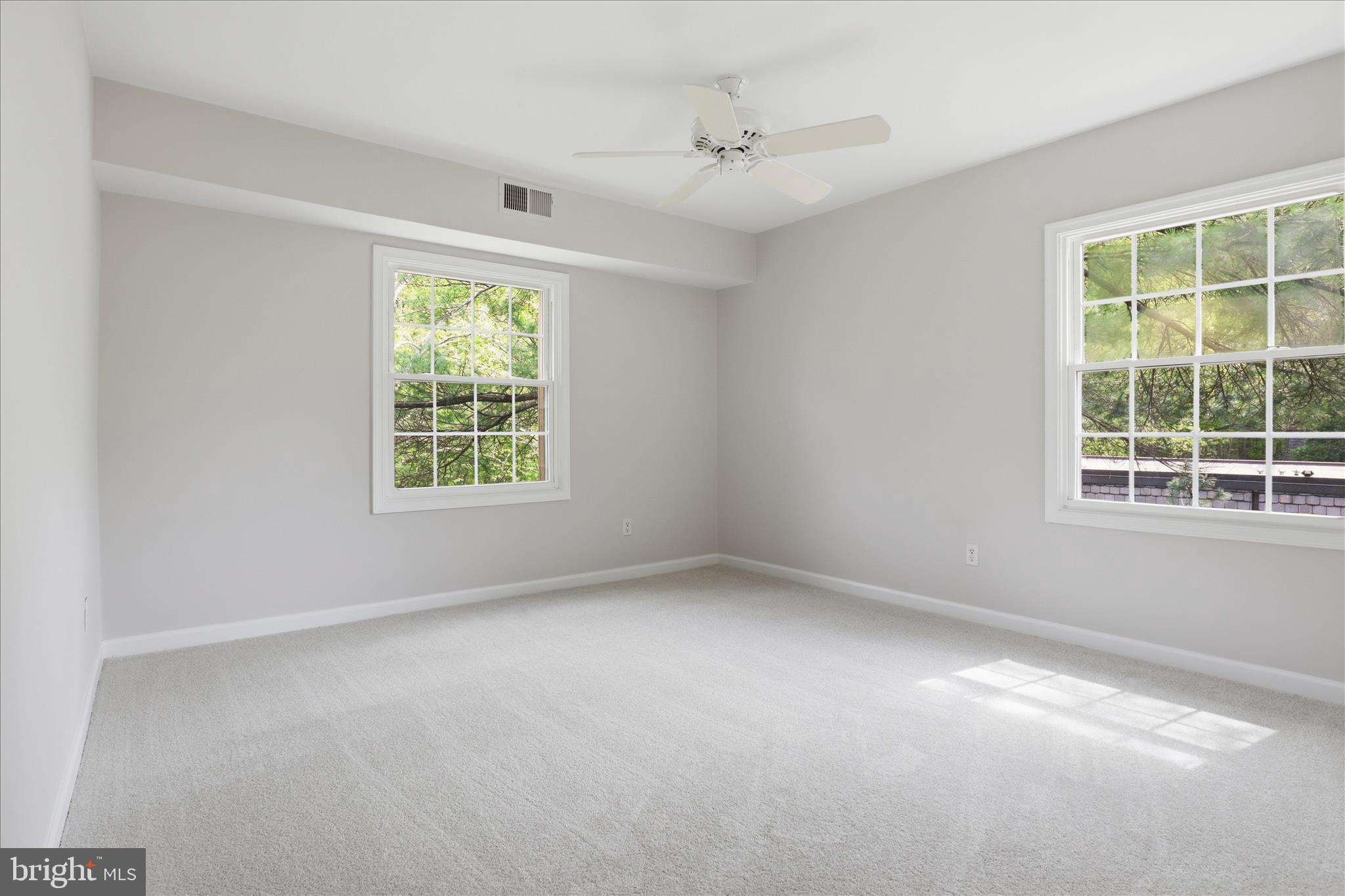 8110 Colony Point Road, Unit H Springfield, VA 22152 - Photo 15 of 33