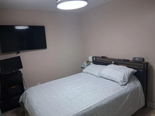 $169,900 | 842 Senate Avenue, Evansville, IN 47711