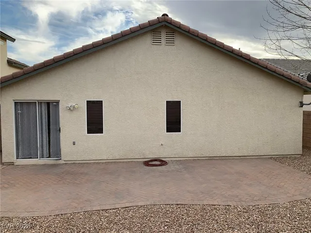 $2,190 | 6286 Stone Hollow Avenue, Las Vegas, NV 89156