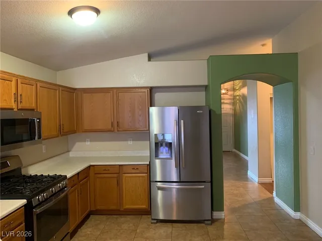 $2,190 | 6286 Stone Hollow Avenue, Las Vegas, NV 89156