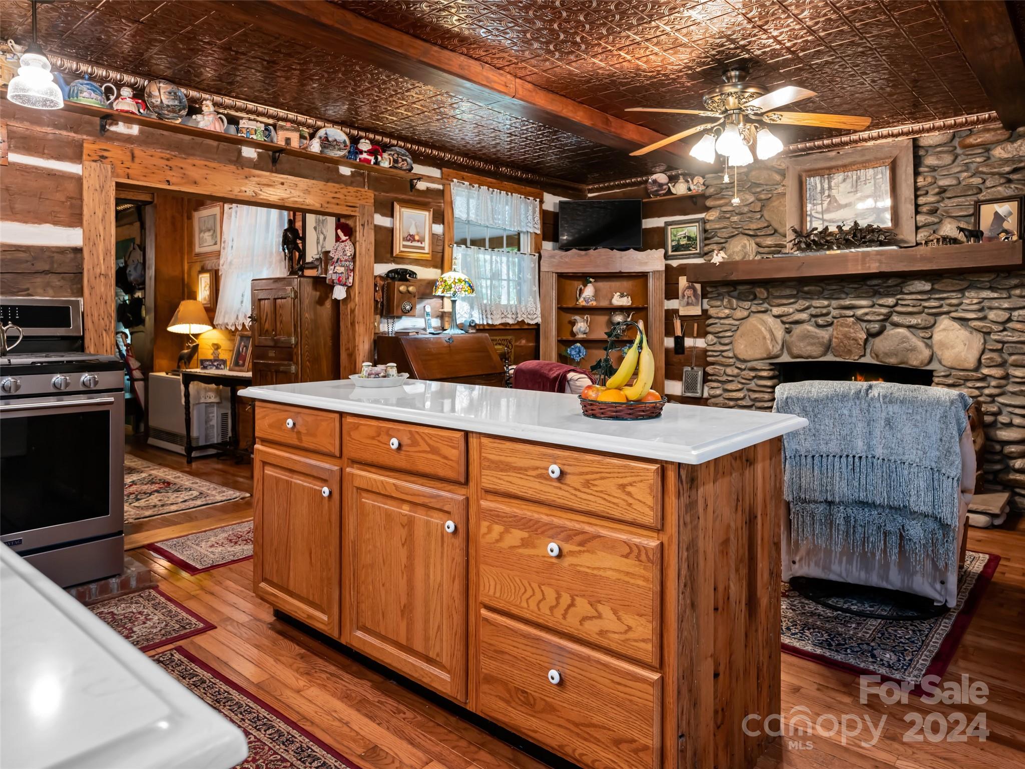 619 Rhododendron Park Road Burnsville, NC 28714 - Photo 14 of 26 Gallery Image 14