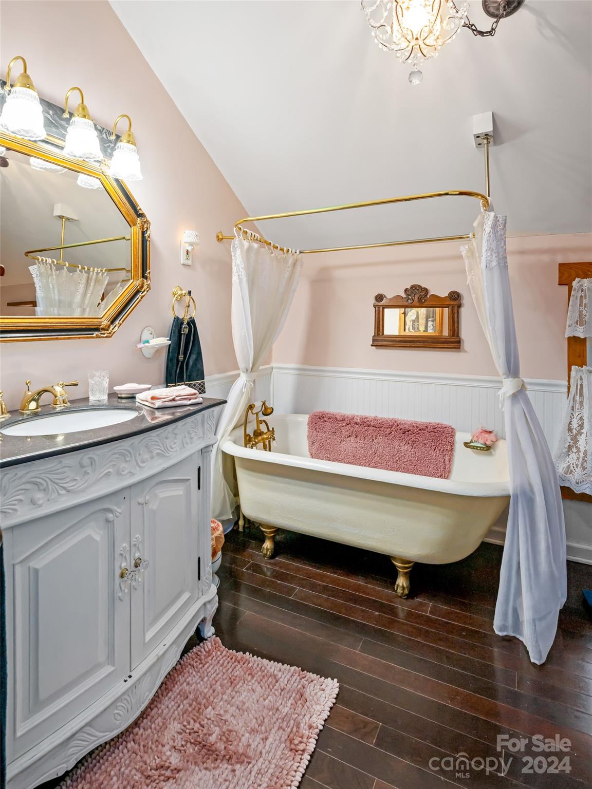 619 Rhododendron Park Road Burnsville, NC 28714 - Photo 17 of 26 Gallery Image 17