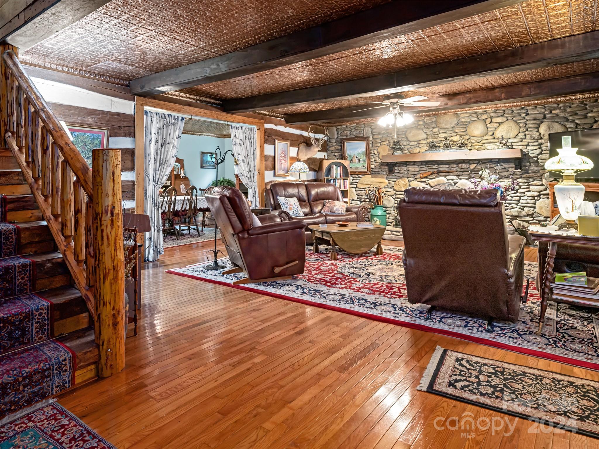 619 Rhododendron Park Road Burnsville, NC 28714 - Photo 9 of 26 Gallery Image 9