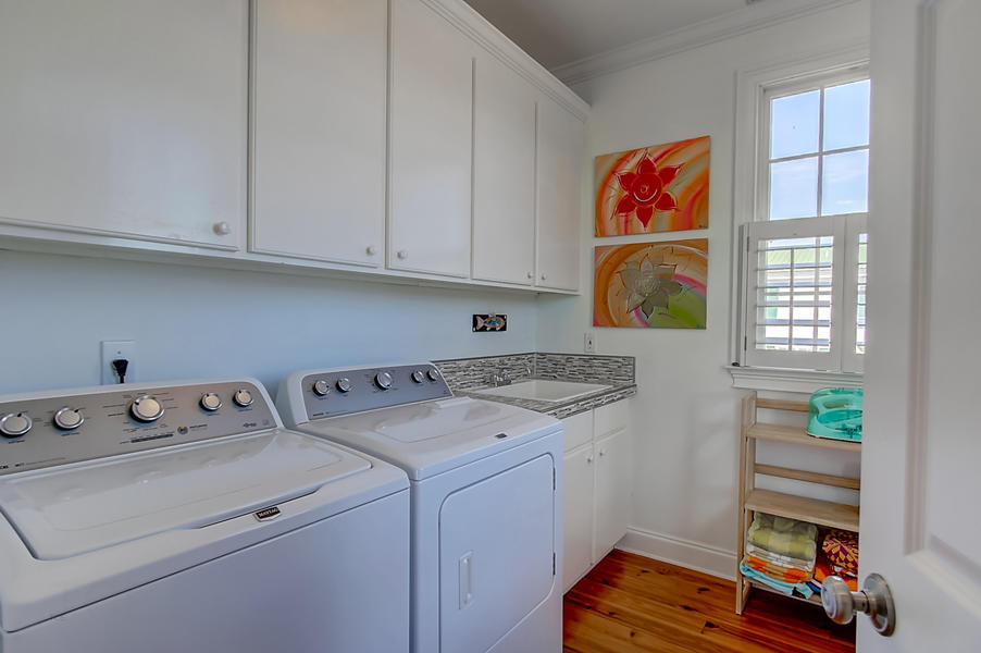 208 Haddrell Street Mount Pleasant, SC 29464 - Photo 34 of 52 Laundry Room
