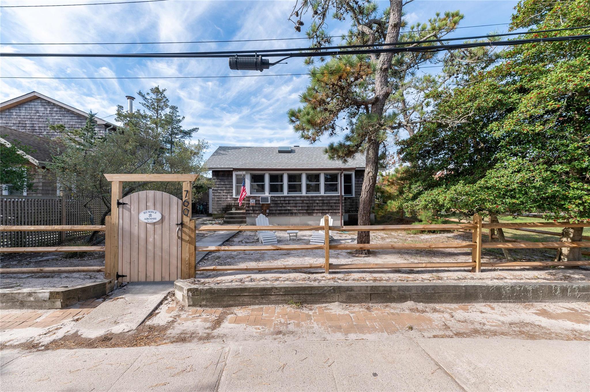 760 Surf Road Ocean Beach, NY 11770 - Photo 2 of 16 View of front of property