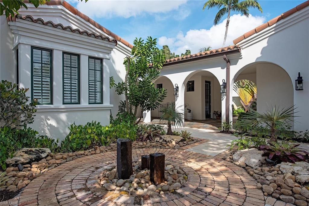 16631 Cortona Lane Naples, FL 34110 - Photo 2 of 39