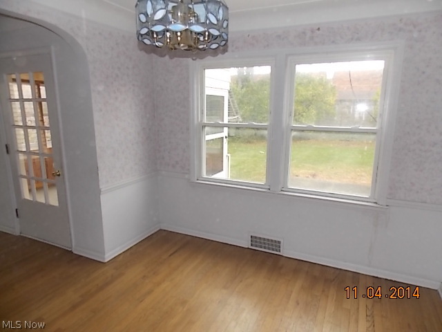 3930 Colony Road Cleveland, OH 44118 - Photo 9 of 11