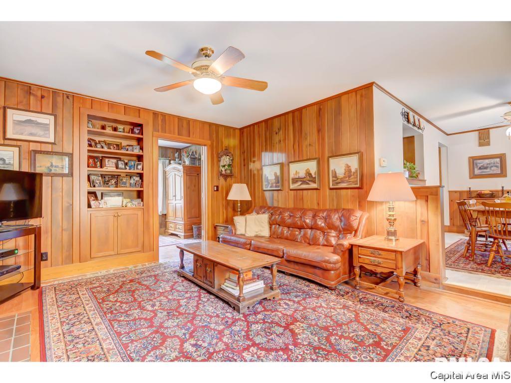 2000 East Hazel Dell Road Springfield, IL 62703 - Photo 17 of 36