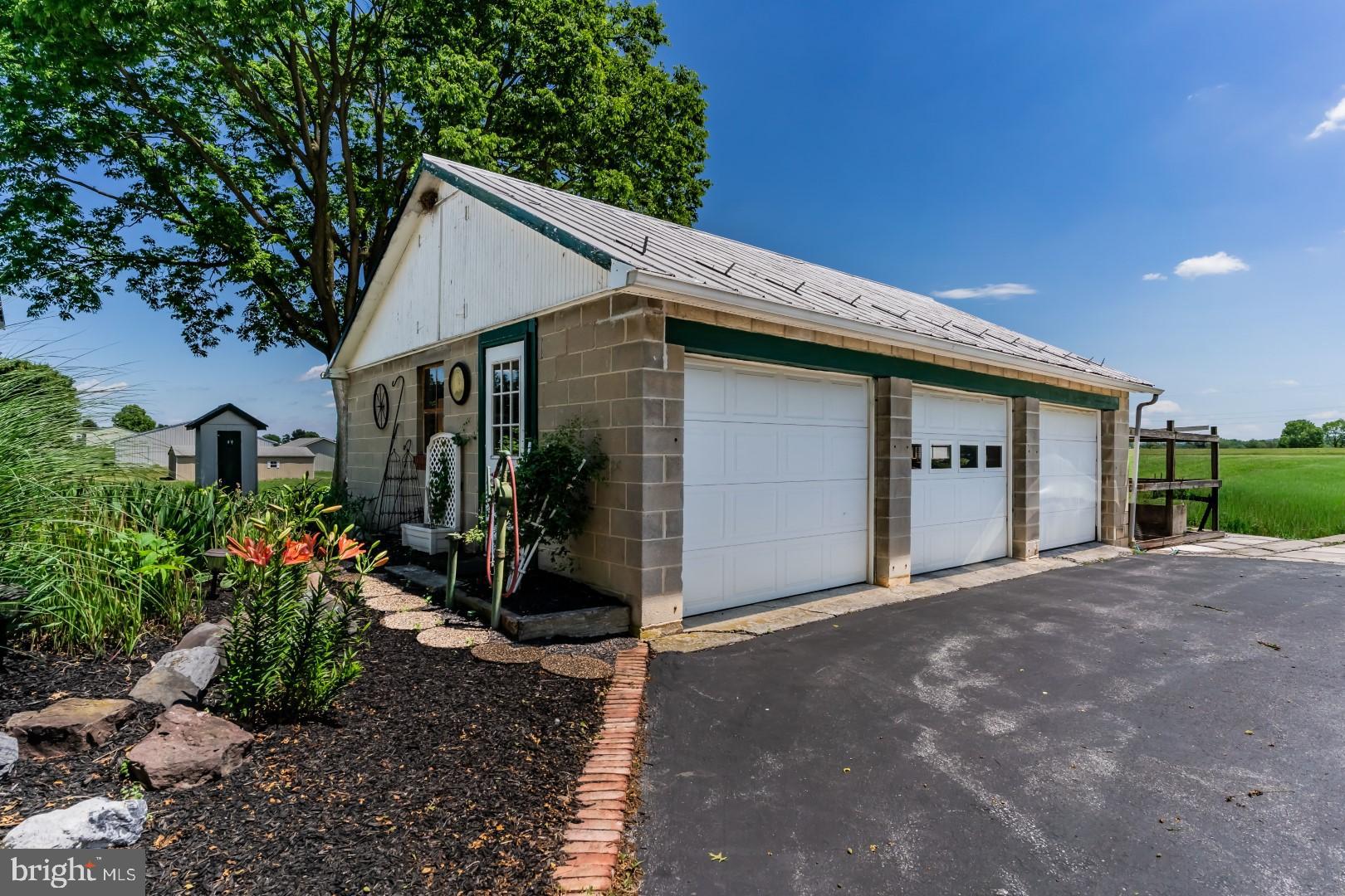 895 Eppley Road Mechanicsburg, PA 17055 - Photo 37 of 54