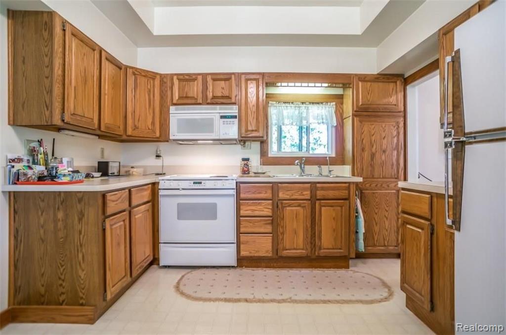 1219 Faussett Road Howell, MI 48855 - Photo 12 of 20