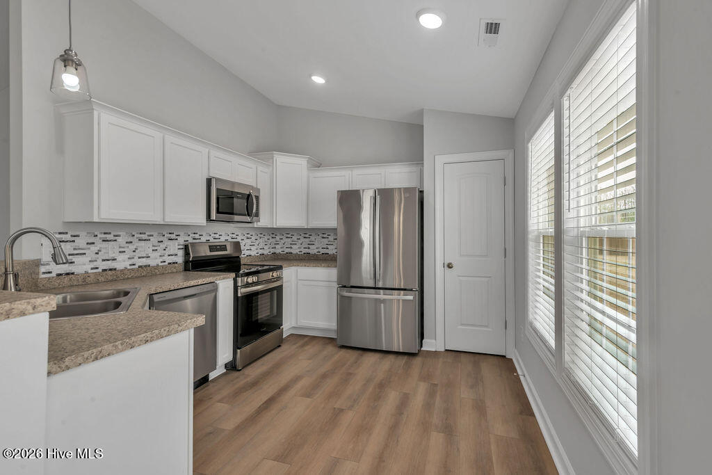 202 Browns Ferry Road Jacksonville, NC 28546 - Photo 10 of 34 DSC_4865