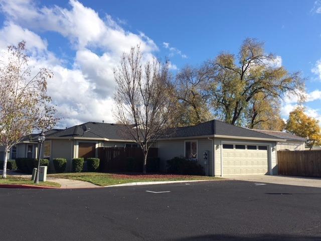 3015 Merriman Road, Unit 4 Medford, OR 97501 - Photo 1 of 16 Primary Photo