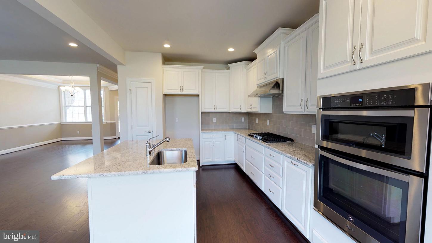 716 Switchman Road Media, PA 19063 - Photo 4 of 8 kitchen