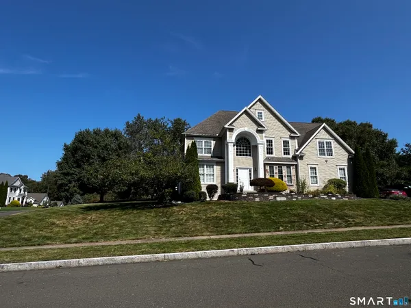 $4,800 | 9 Trevor Court, Manchester, CT 06040