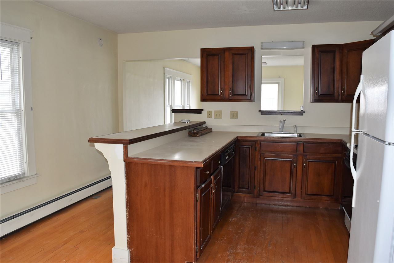 5 Curtis Avenue Rutland, VT 05701 - Photo 4 of 34