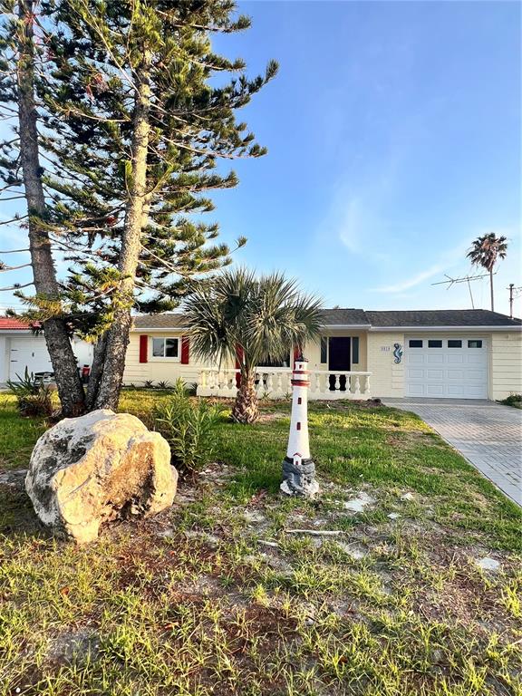 3924 Headsail Drive New Port Richey, FL 34652 - Photo 2 of 23