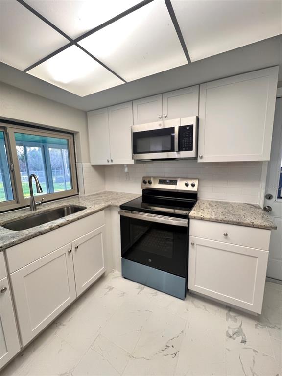 3924 Headsail Drive New Port Richey, FL 34652 - Photo 4 of 23