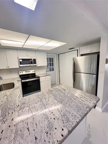 $1,950 | 3924 Headsail Drive, New Port Richey, FL 34652