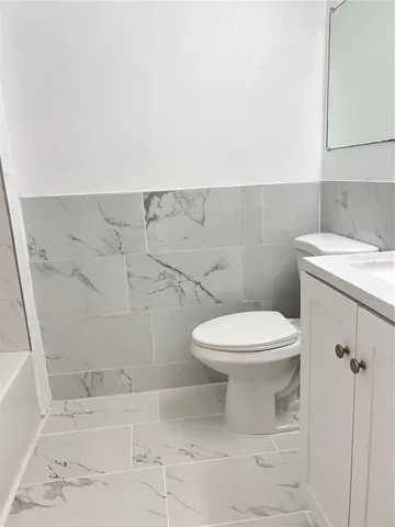 $1,950 | 3924 Headsail Drive, New Port Richey, FL 34652