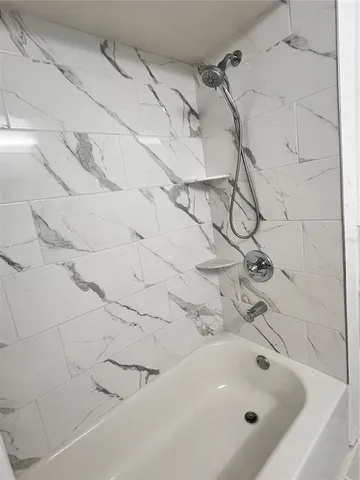 $1,950 | 3924 Headsail Drive, New Port Richey, FL 34652