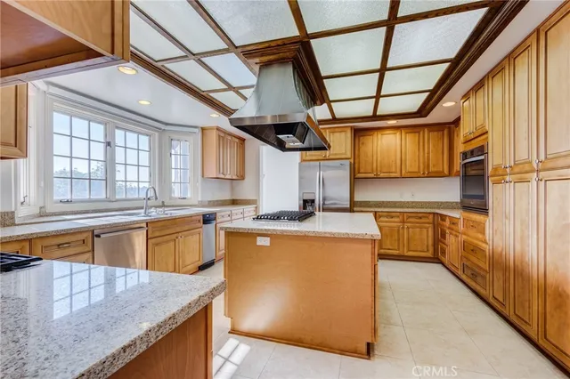 a view of empty room with windows