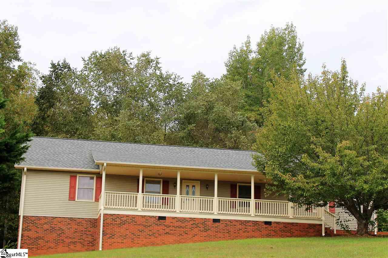 639 Wolf Creek Road Pickens, SC 29671 - Photo 3 of 25