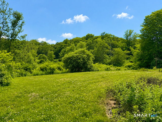 1080 Hoop Pole Road Guilford, CT 06437 - Photo 5 of 11