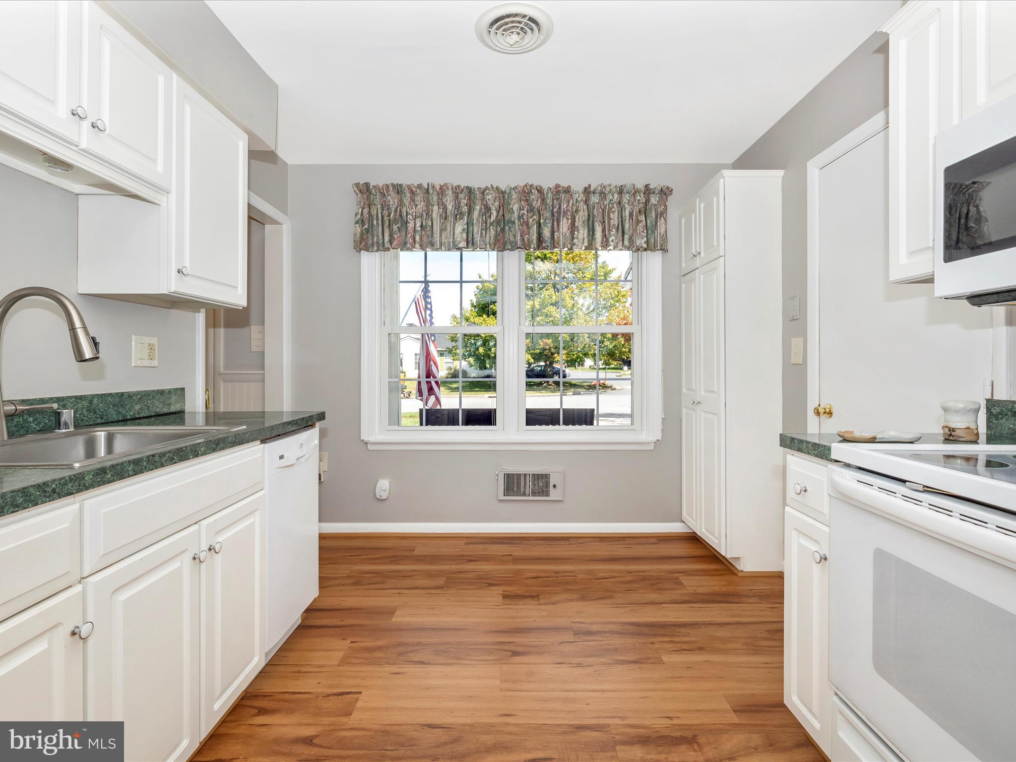 7017 Arbor Drive Frederick, MD 21703 - Photo 22 of 43 Kitchen