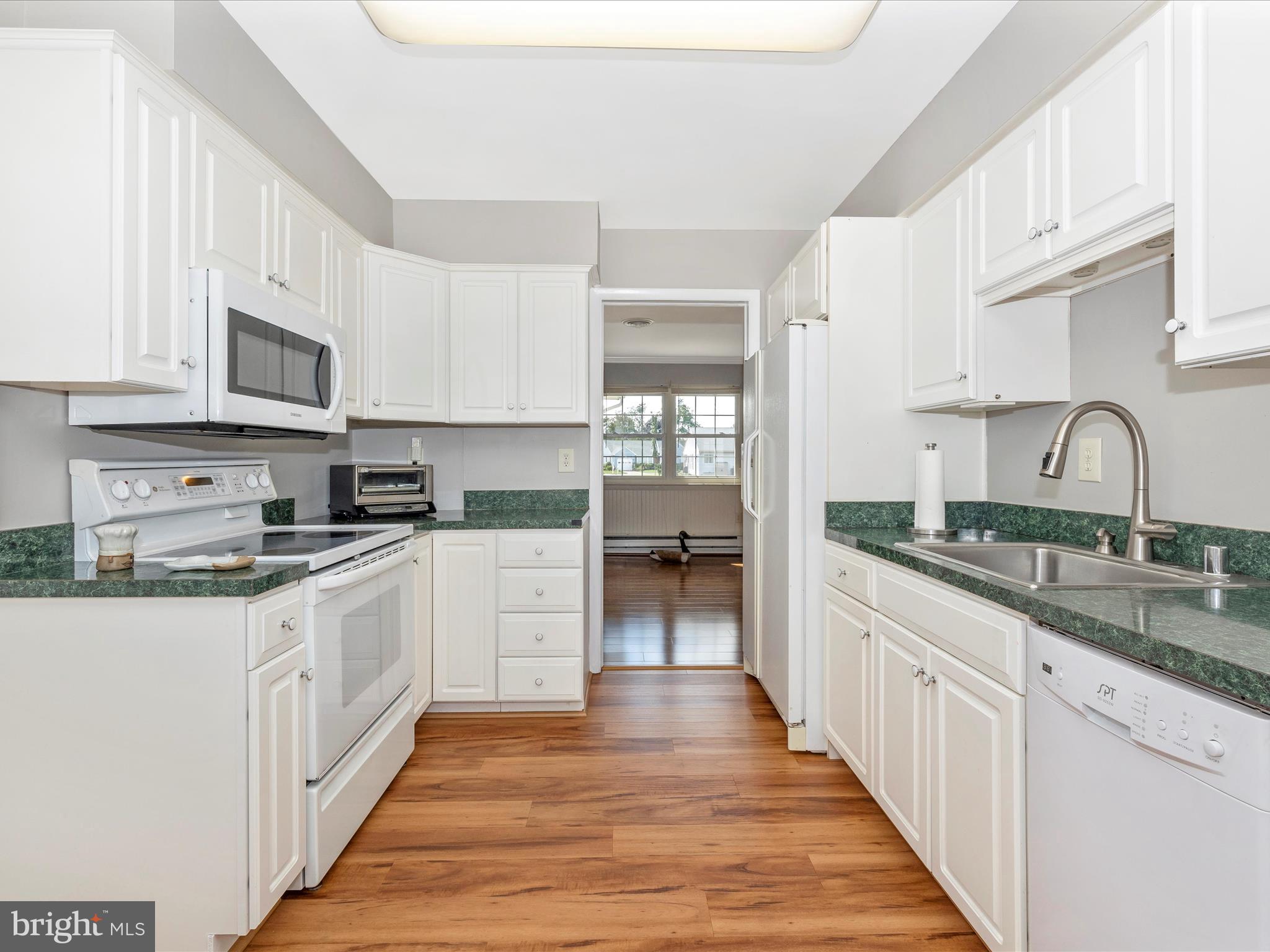 7017 Arbor Drive Frederick, MD 21703 - Photo 26 of 43 Kitchen