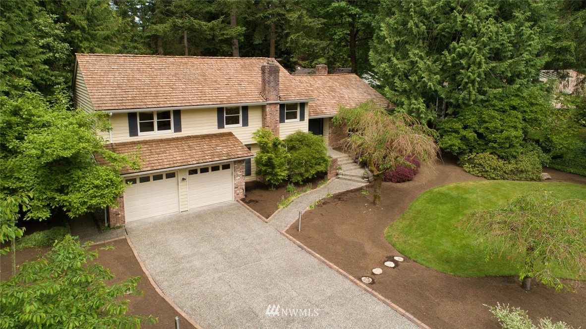 2212 Sahalee Drive West, Sammamish, WA 98074 Compass