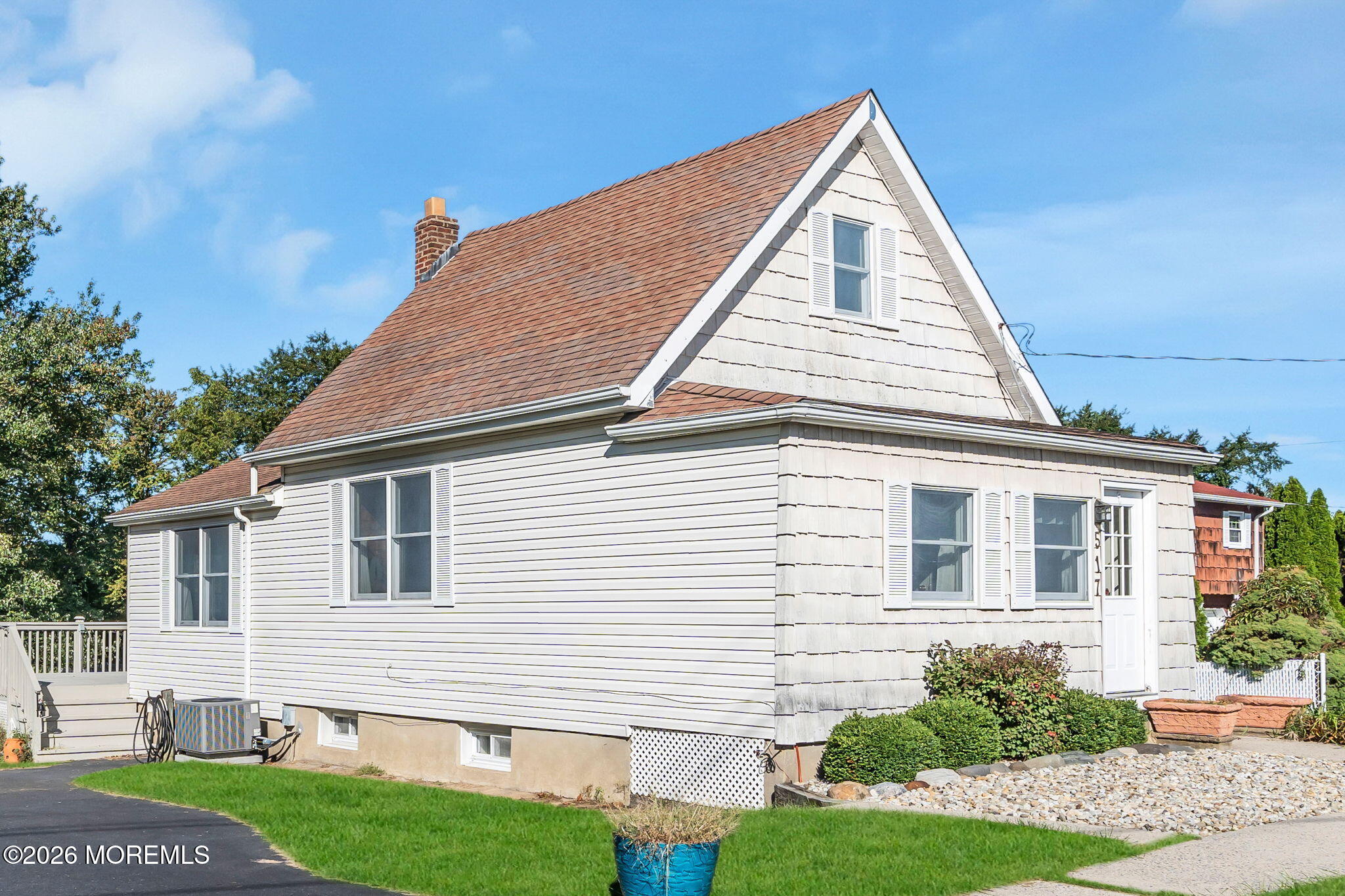 517 Line Road Aberdeen, NJ 07747 - Photo 9 of 48 517 Line Rd Aberdeen