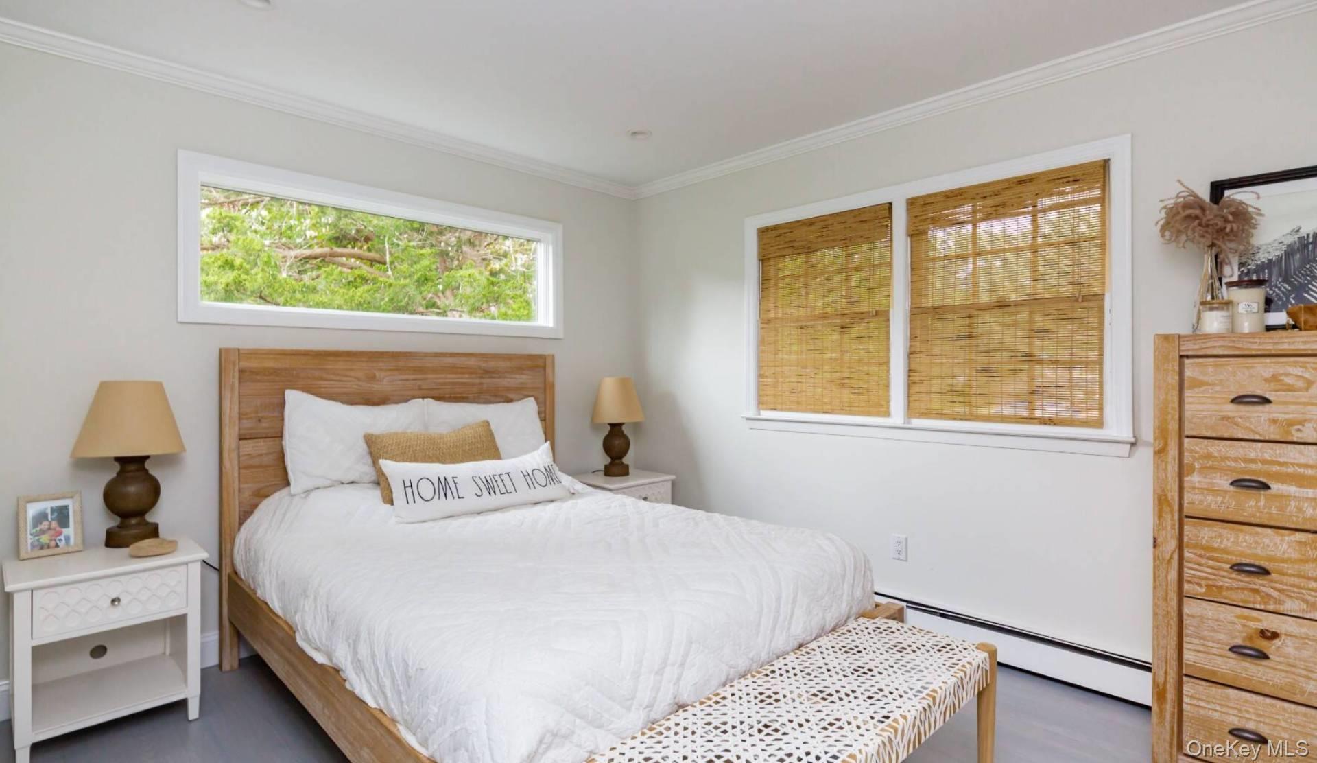 45 Sherwood Road Hampton Bays, NY 11946 - Photo 18 of 33