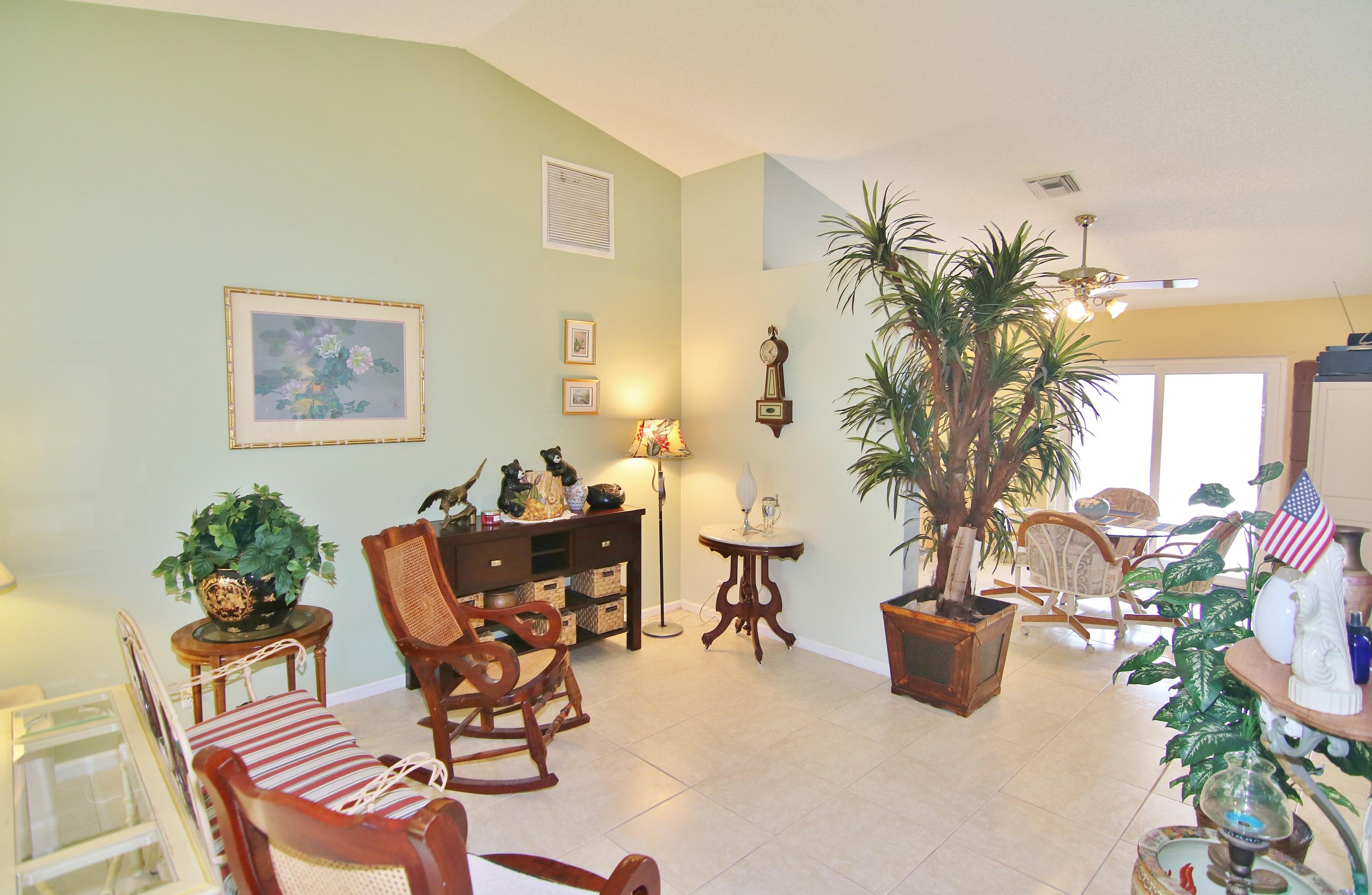 5828 Autumn Ridge Road Lake Worth, FL 33463 - Photo 5 of 22 IMG_7323