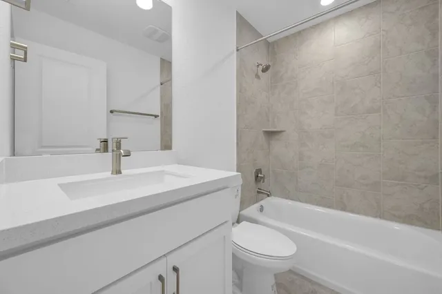 $569,500 | 5325 Cosenza Trace, Leander, TX 78641