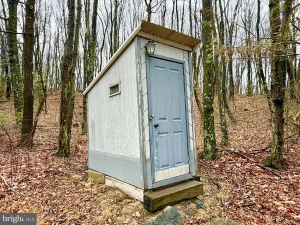 $99,900 | 190 Thunder Rock Road, Crystal Spring, PA 15536